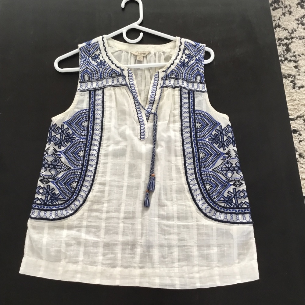 Lucky brand top